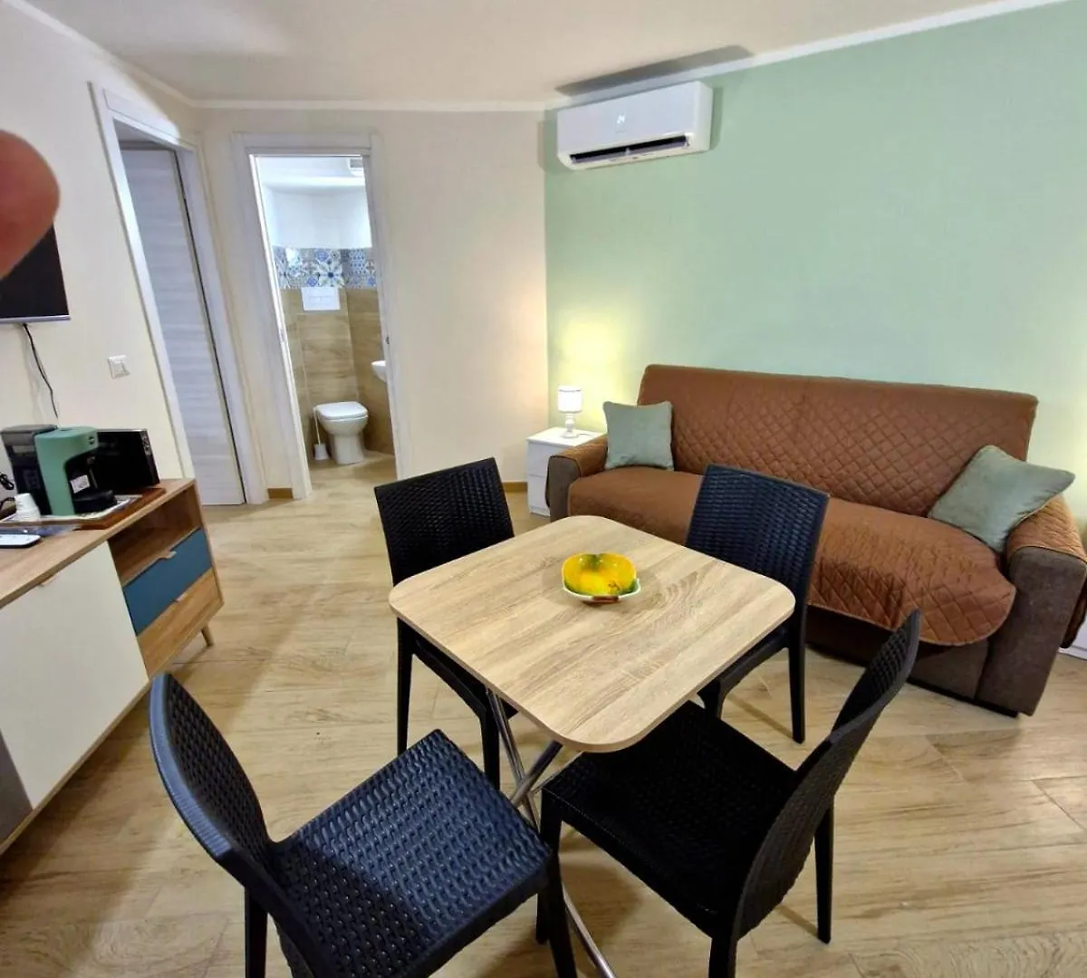 Medea Apartment Syracuse 0*,